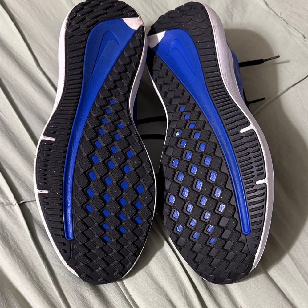 Nike Air Winflo 9 Men’s Running Athletic Sneakers size 12 - Picture 4 of 5